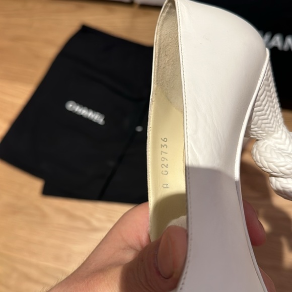 CHANEL Goatskin Interlocking Art Heel High Heels - Picture 7 of 9